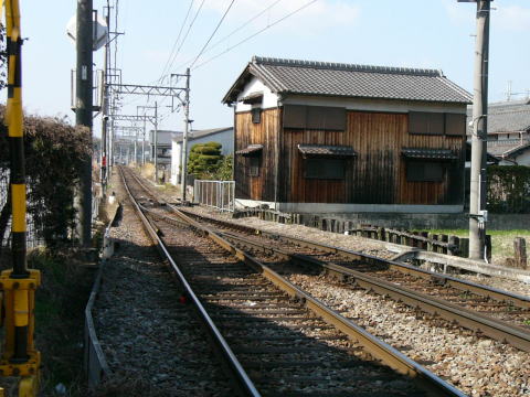 箸尾駅から新王寺方向を見たところ。